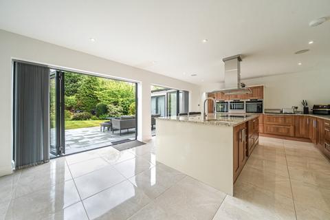 5 bedroom detached house for sale, Clarendon Way, Chislehurst, BR7