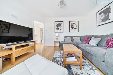 2 bedroom semi-detached house for sale, Crescent Drive, Petts Wood, Orpington, BR5
