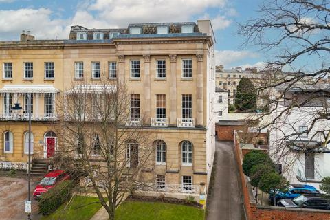undefined, Queens Parade, Cheltenham