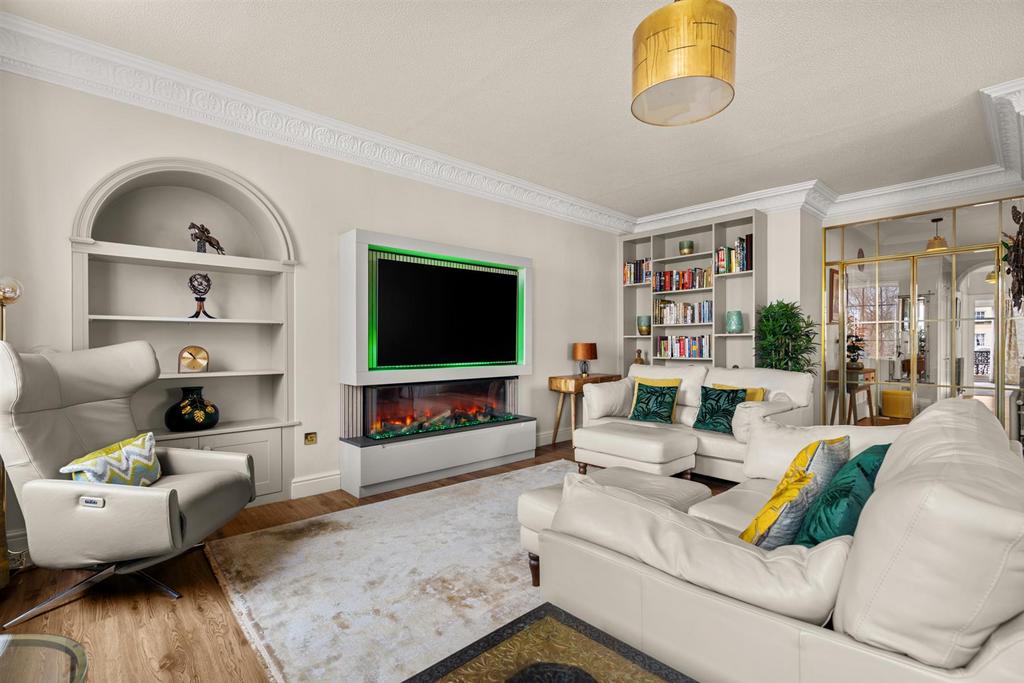 Flat 3 10 Queens Parade-12.jpg