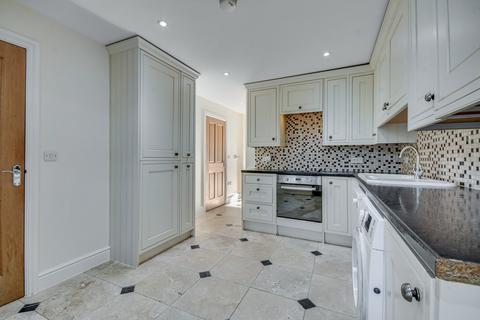 3 bedroom end of terrace house for sale, Watchouse Road, Chelmsford, CM2