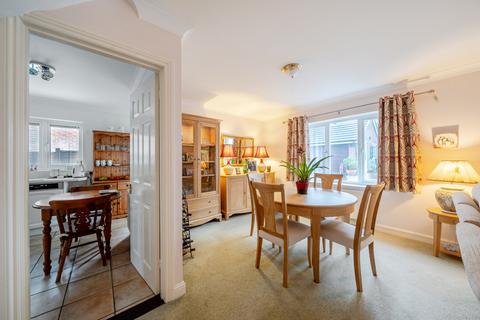 4 bedroom chalet for sale, Winsor Road, Southampton SO40