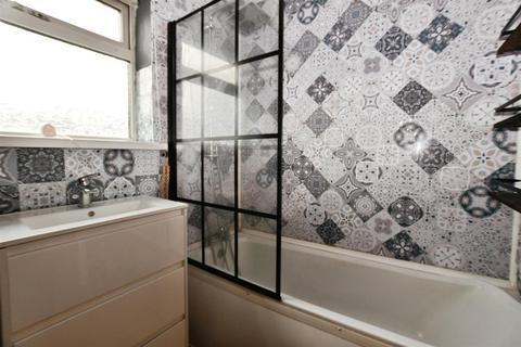 2 bedroom terraced house for sale, Welwyn Park Avenue, Hull