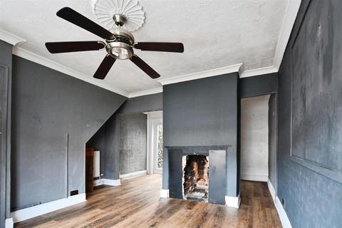2 bedroom terraced house for sale, Welwyn Park Avenue, Hull