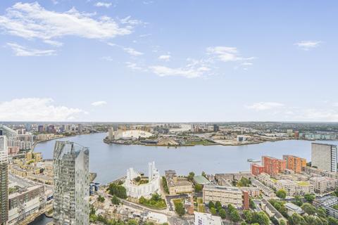 3 bedroom apartment to rent, One Thames Quay, Marsh Wall E14