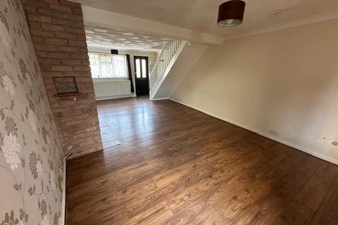 3 bedroom terraced house to rent, Horsham Lane, Upchurch, Kent, ME9