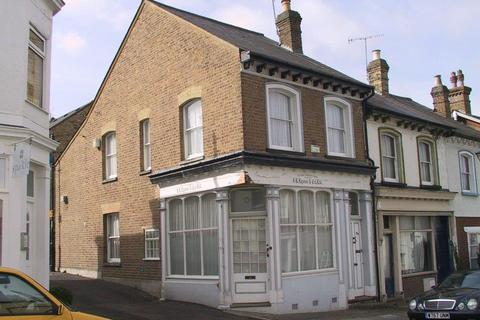1 bedroom flat to rent, West Street, Harrow on the Hill