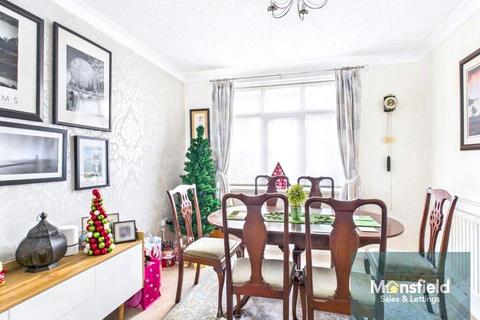 3 bedroom terraced house for sale, Stratford Avenue, Grimsby, Lincoln, Lincolnshire, DN33 1EN