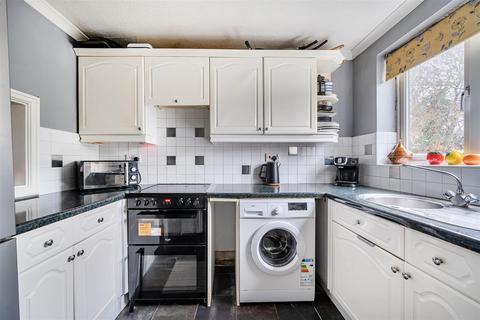 2 bedroom terraced house for sale, Barfreston Close, Maidstone