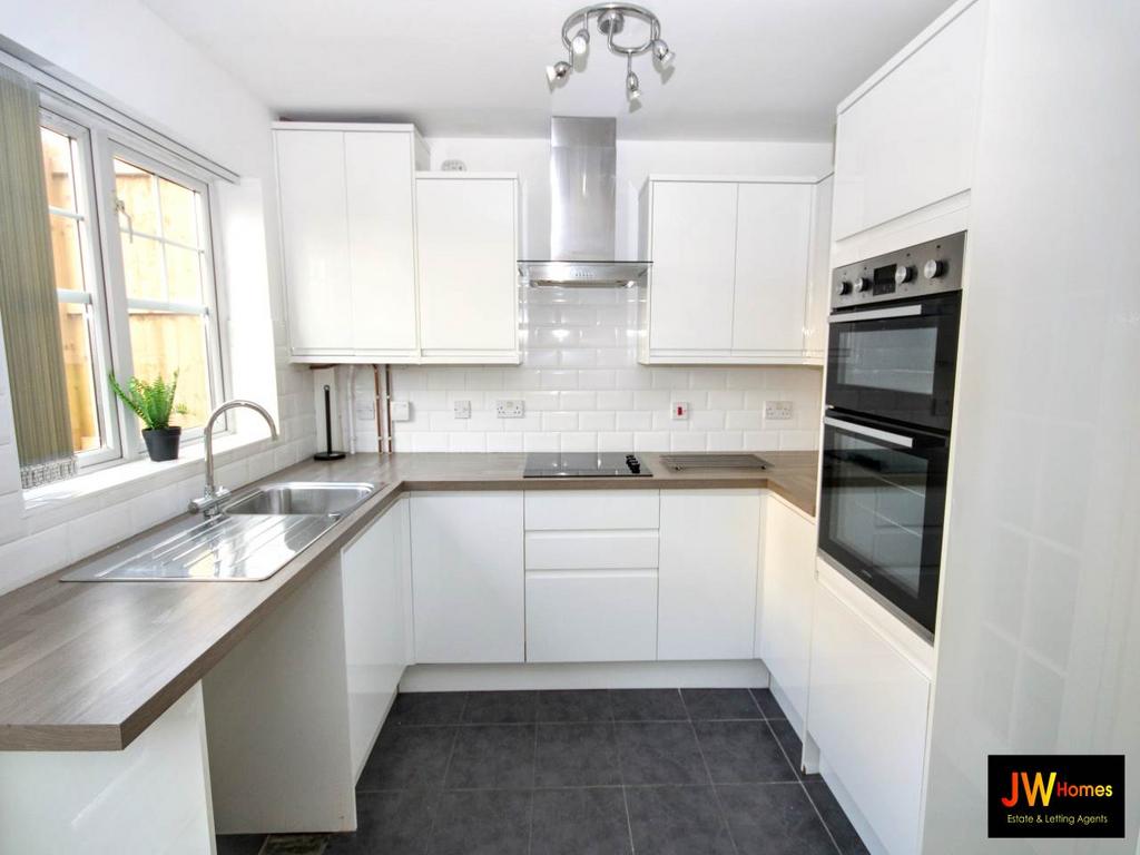 Kitchen 2 (1)