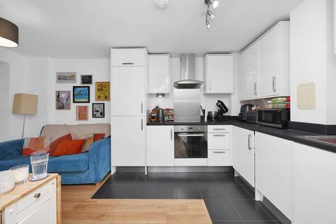 2 bedroom flat to rent, 60 Vernon Road, London E3