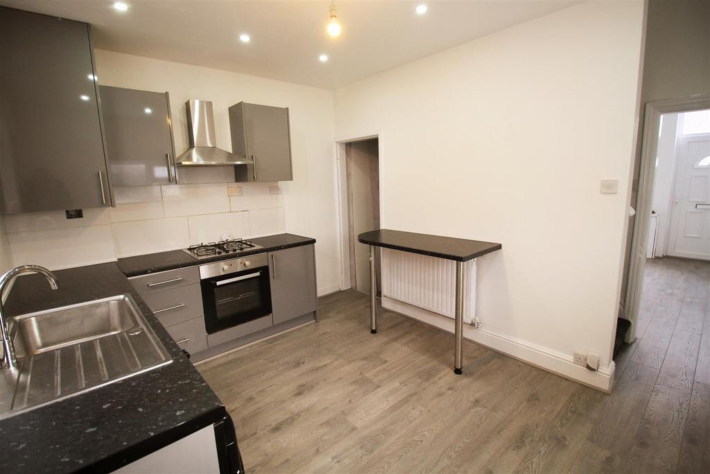 Kitchen..jpg