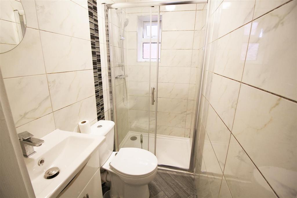 Shower room.jpg