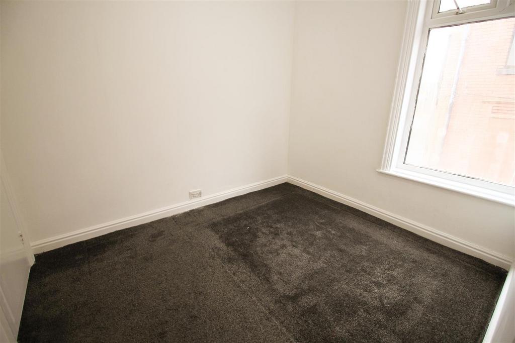 Bedroom 2.jpg