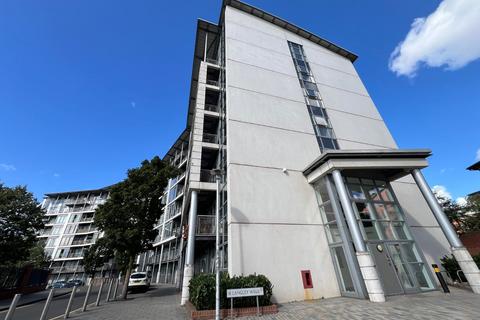 2 bedroom flat to rent, Langley Walk, Birmingham, West Midlands, B15