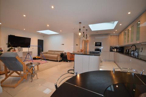 undefined, Woodhill Crescent, Harrow