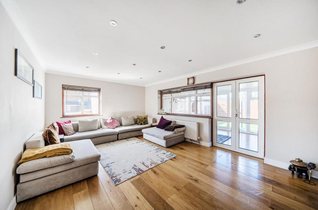 Davidson Frost-Wellings, DFW, Merrion Avenue, Livi
