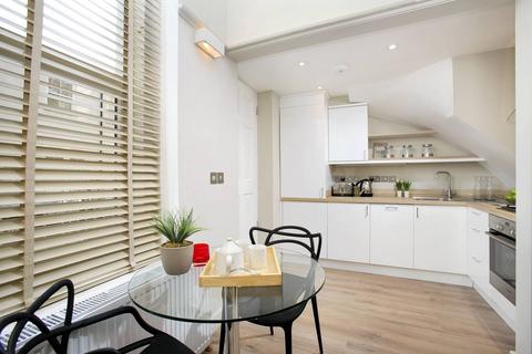 undefined, London Stile, Chiswick, London, W4