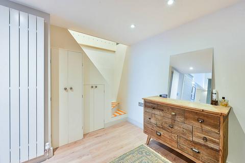 undefined, London Stile, Chiswick, London, W4