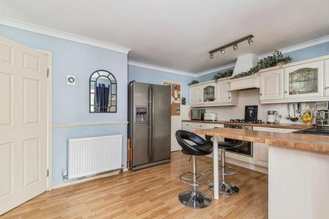 undefined, Moffat Close, Bradford BD6