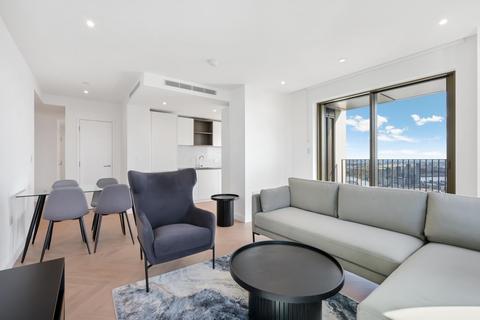 3 bedroom apartment to rent, One Thames Quay, 222 Marsh Wall
