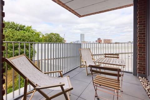 2 bedroom flat to rent, Stamford Road