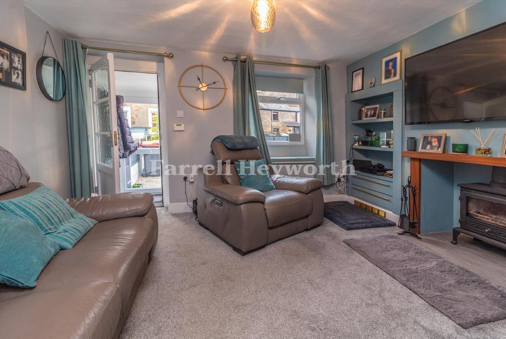 Lounge image 2