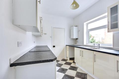 1 bedroom flat for sale, College Street, Long Eaton