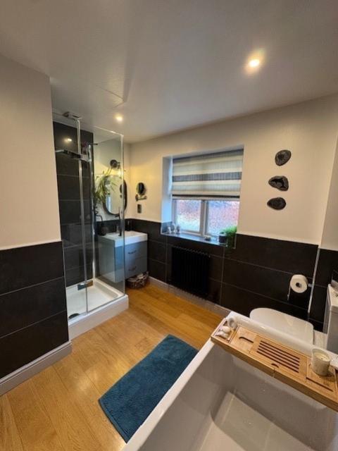 Main bathroom