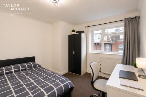 3 bedroom flat to rent, Salisbury Road, Hove