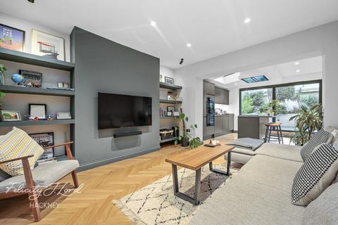 undefined, Brookfield Road, London E9