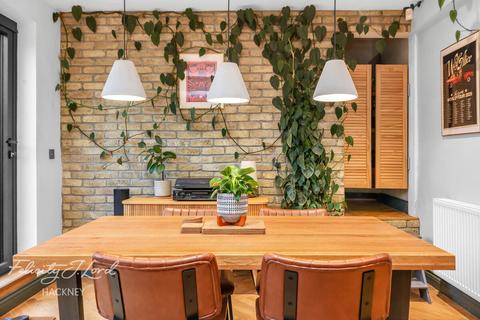 1 bedroom flat for sale, Brookfield Road, London E9