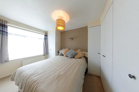 3 bedroom terraced house for sale, Peregrine Close, Watford WD25