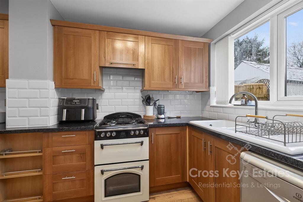 Fitted Kitchen