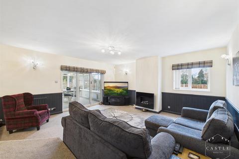 3 bedroom detached bungalow for sale, Coventry Road, Hinckley