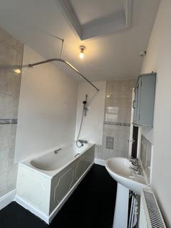 3 bedroom maisonette to rent, Chepstow Road, Newport NP19
