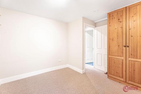 1 bedroom flat for sale, Church Lane, N8