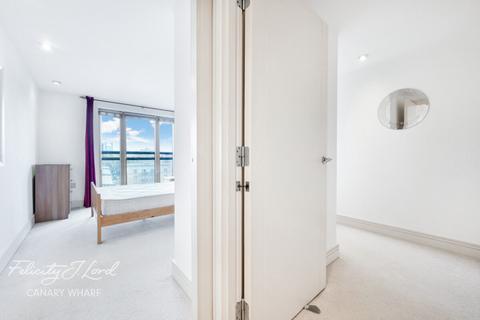 2 bedroom flat to rent, Newton Place, LONDON