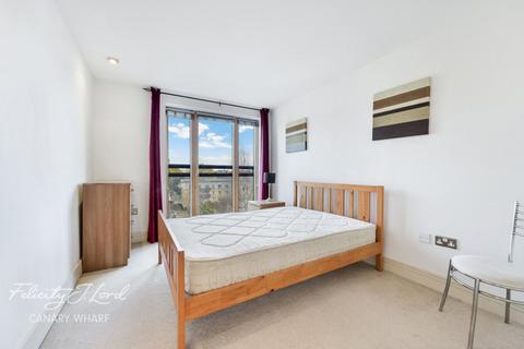 2 bedroom flat to rent, Newton Place, LONDON