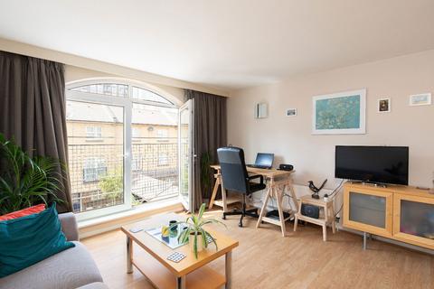 1 bedroom flat for sale, 44 Cold Harbour, London E14