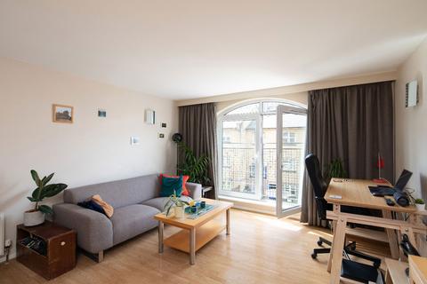 1 bedroom flat for sale, 44 Cold Harbour, London E14