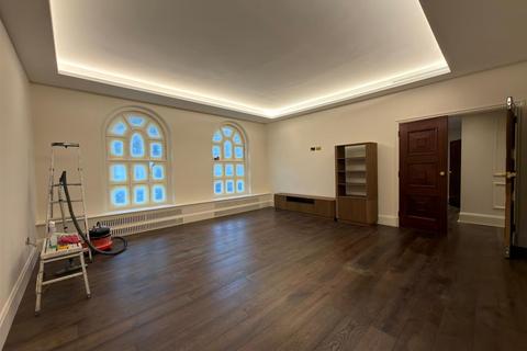 undefined, Cliveden Place, London