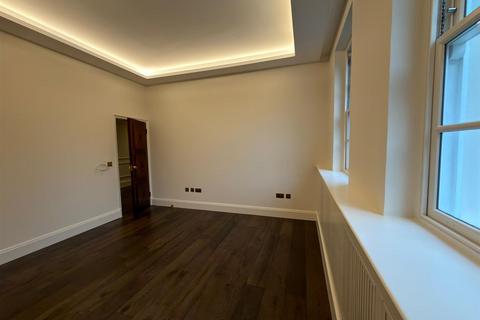 undefined, Cliveden Place, London