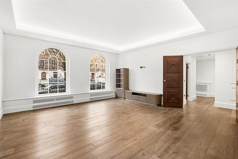 undefined, Cliveden Place, London