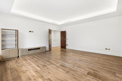 undefined, Cliveden Place, London