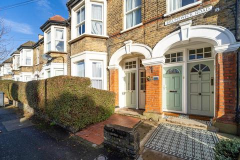 Leyton, E10