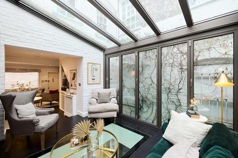 2 bedroom flat to rent, Uxbridge Street, W8