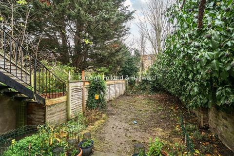2 bedroom flat to rent, Yonge Park, London, N4