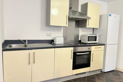2 bedroom apartment to rent, The Quantum, Chapeltown Street, Manchester, M1 2BH