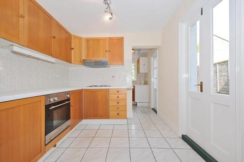 3 bedroom house to rent, Brightfield Road, Lee, London, SE12